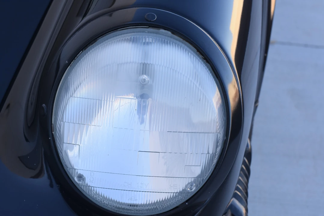 1988 Porsche 911 Carrera 3.2 - Image 25 of 31