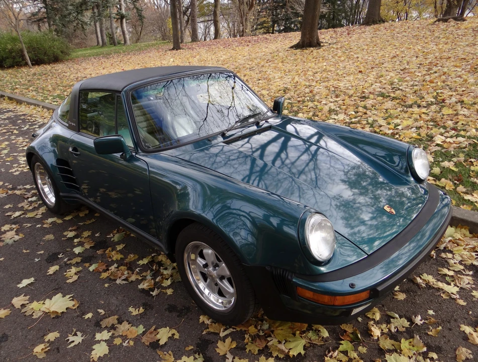 1988 Porsche 911 Carrera 3.2 - Image 10 of 31