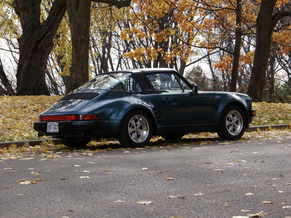 1988 Porsche 911 Carrera 3.2 - Image 7 of 31