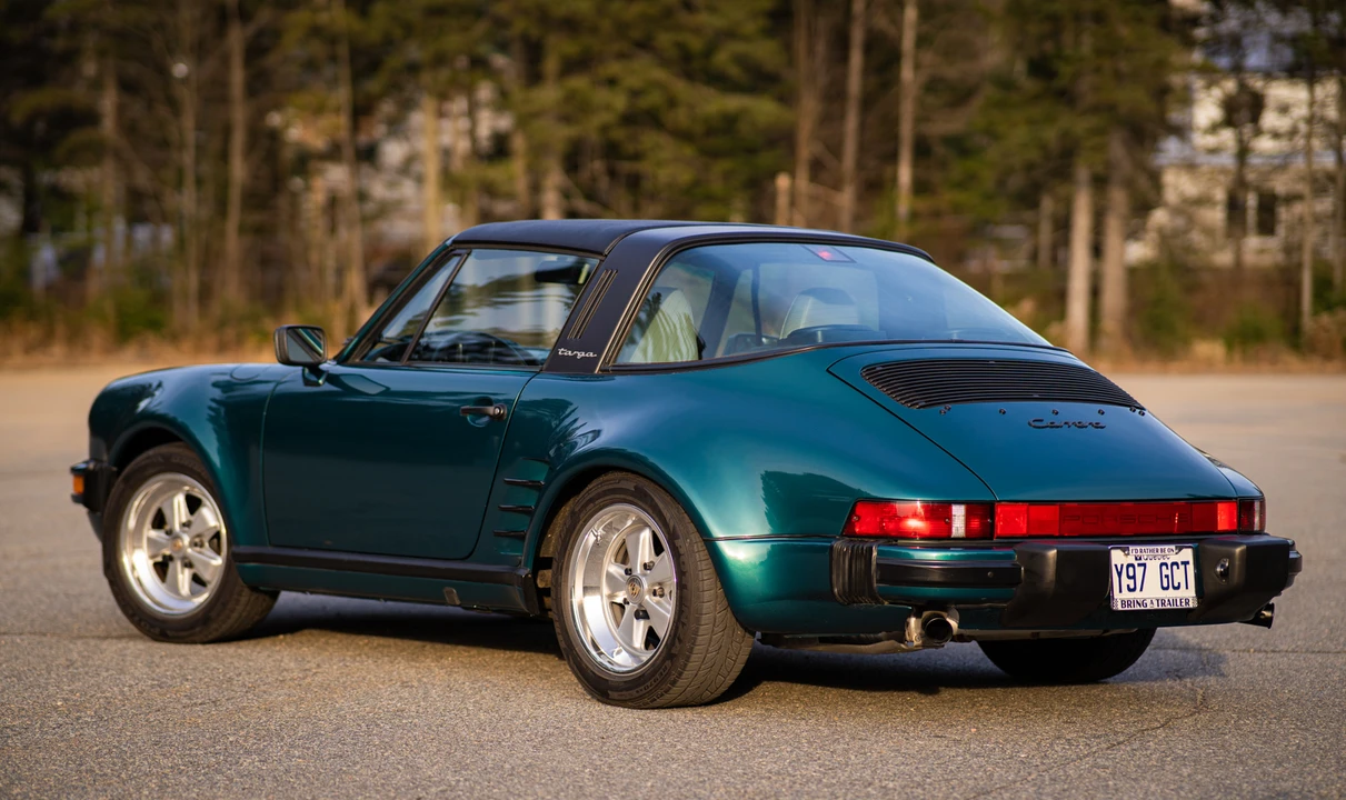 1988 Porsche 911 Carrera 3.2 - Image 26 of 31