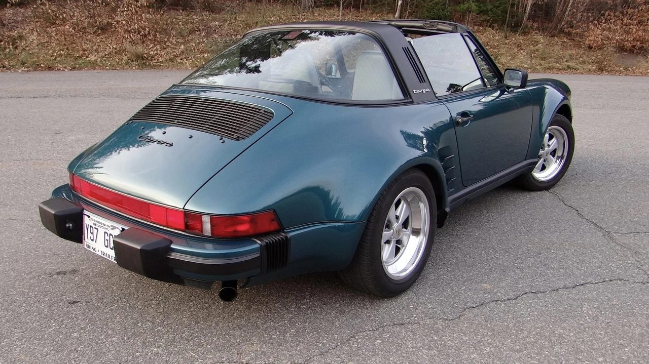 1988 Porsche 911 Carrera 3.2 - Image 30 of 31