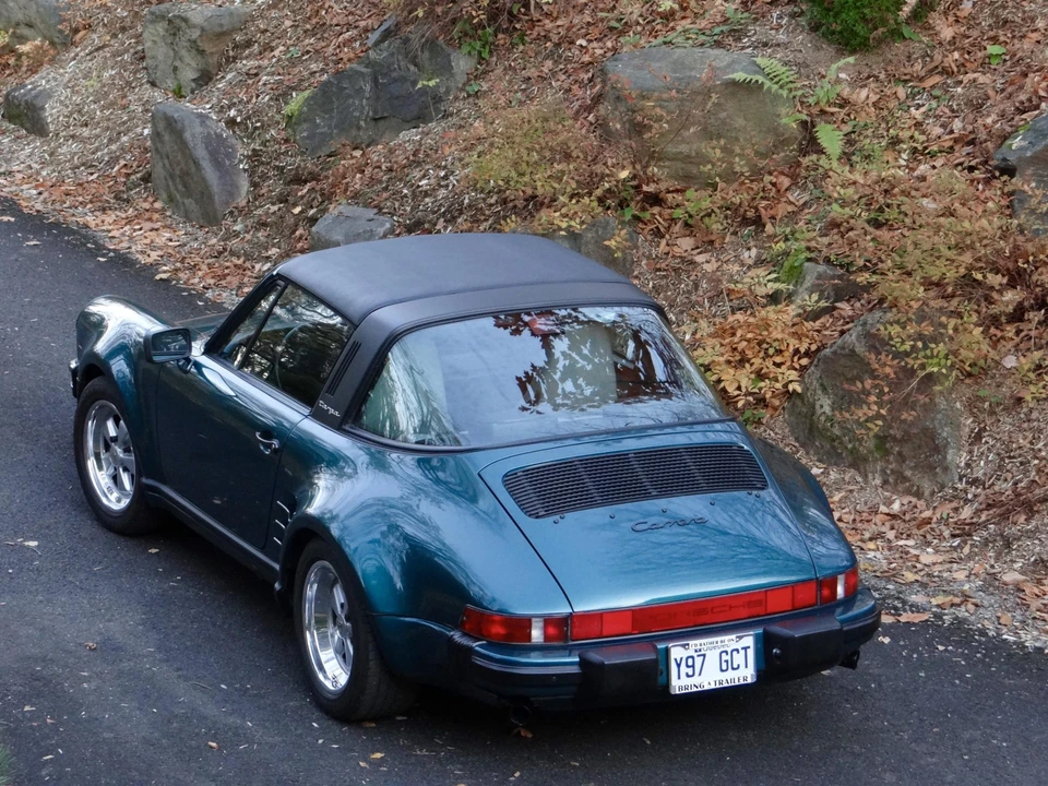 1988 Porsche 911 Carrera 3.2 - Image 17 of 31