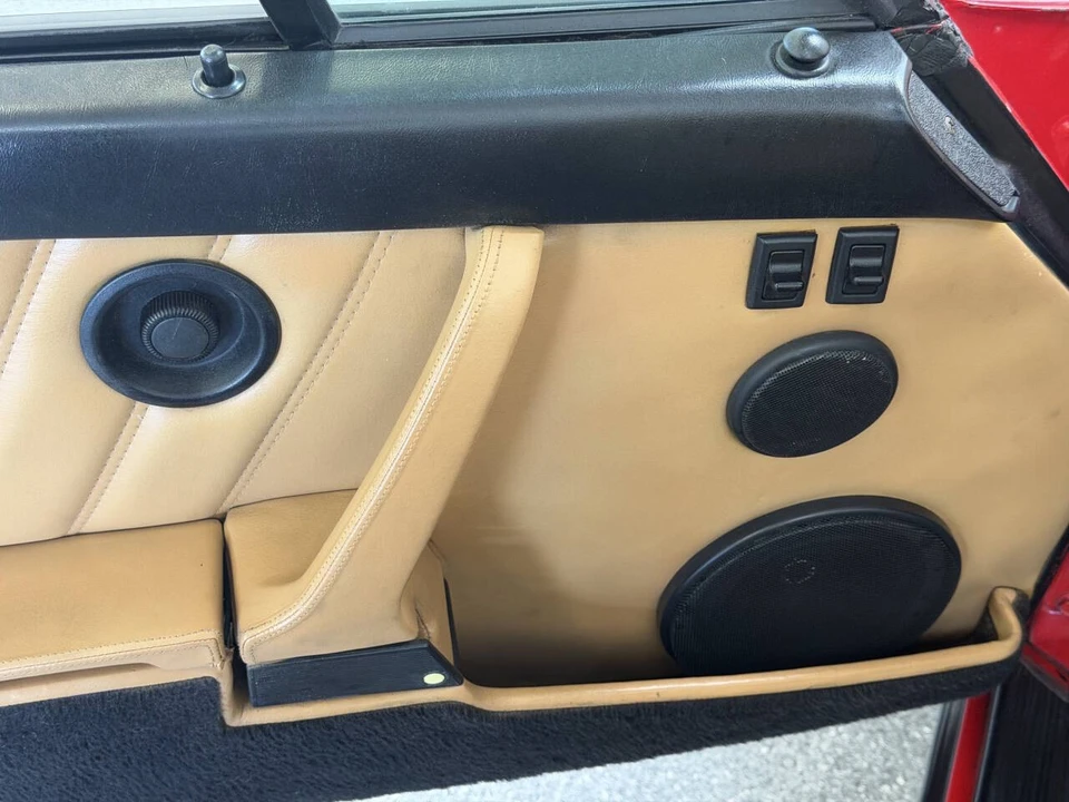 1988 Porsche 911 Carrera 3.2 - Image 22 of 31