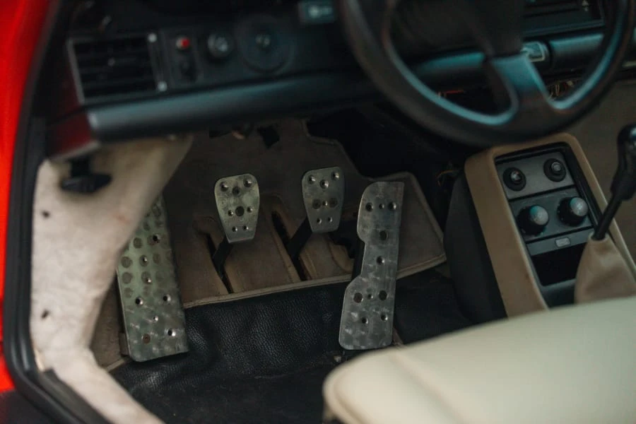 1988 Porsche 911 Carrera 3.2 - Image 25 of 25