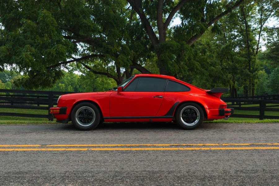 1988 Porsche 911 Carrera 3.2 - Image 2 of 25