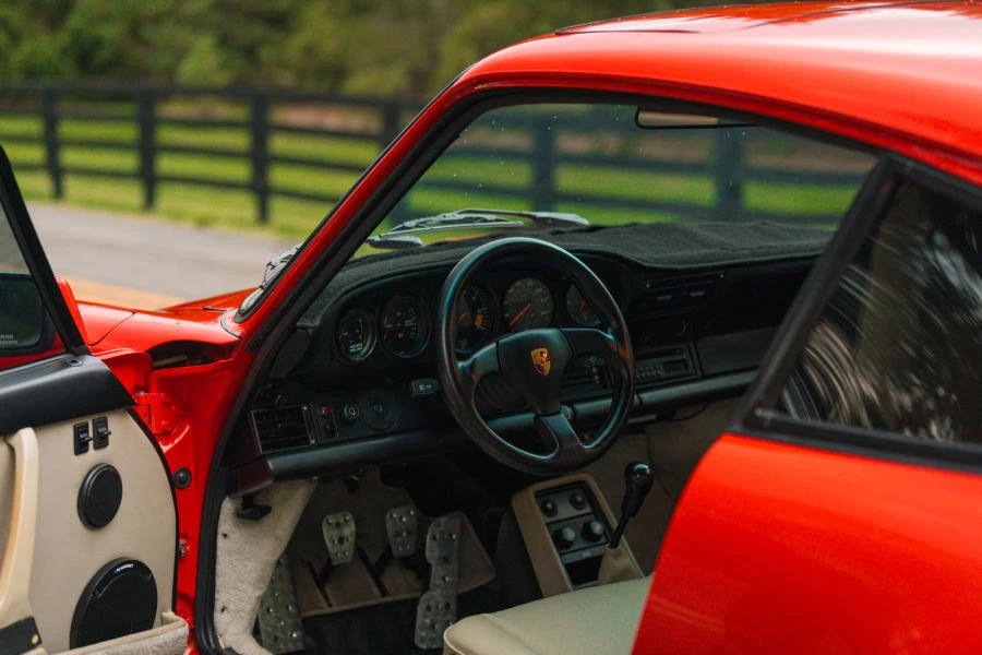 1988 Porsche 911 Carrera 3.2 - Image 21 of 25