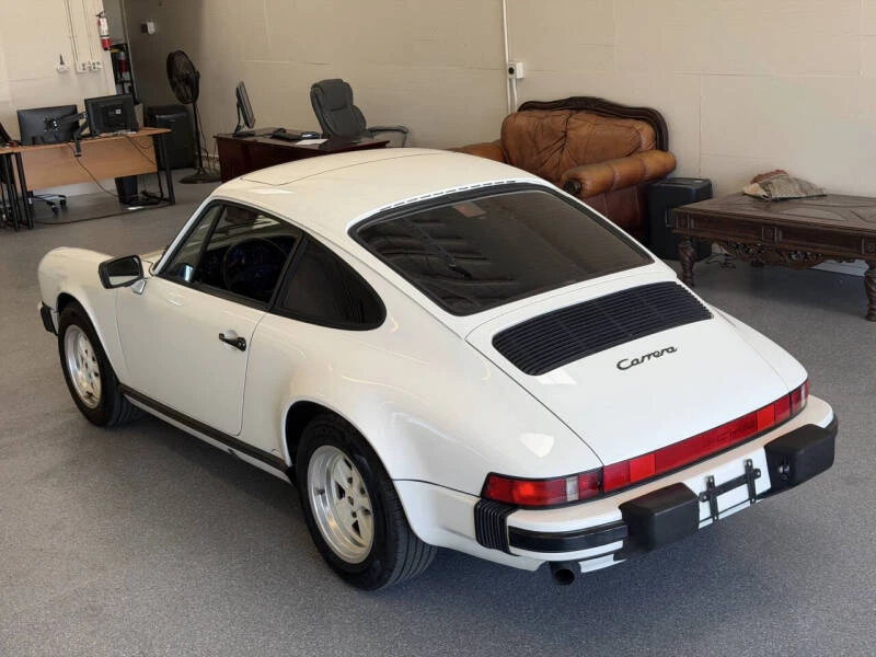 1988 Porsche 911 Carrera 3.2 - Image 19 of 31
