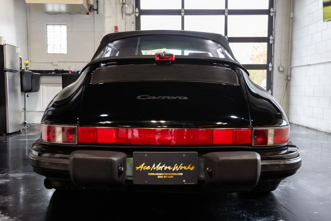 1988 Porsche 911 Carrera 3.2 - Image 17 of 31