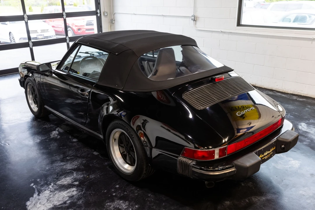 1988 Porsche 911 Carrera 3.2 - Image 16 of 31