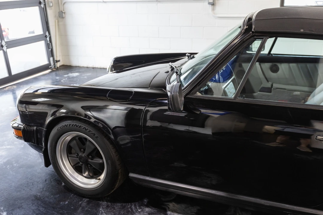 1988 Porsche 911 Carrera 3.2 - Image 4 of 31