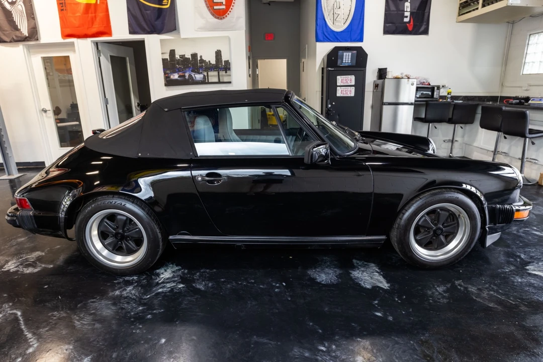 1988 Porsche 911 Carrera 3.2 - Image 27 of 31