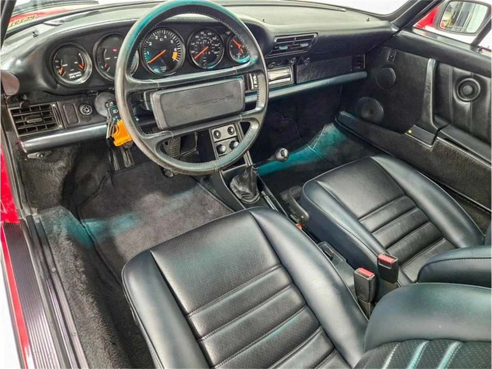 1988 Porsche 911 Carrera 3.2 - Image 24 of 31