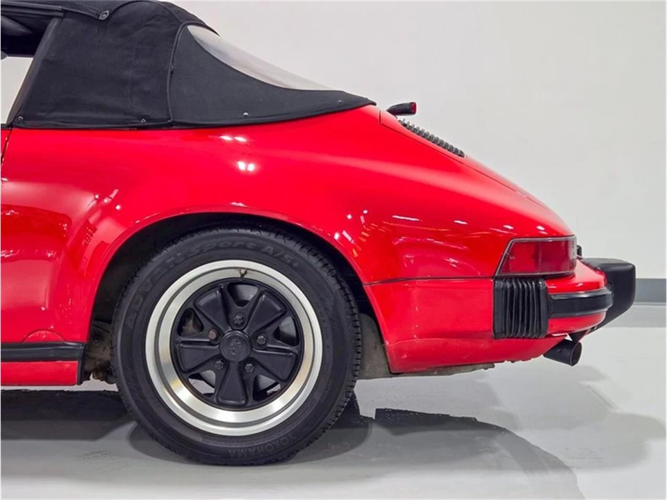 1988 Porsche 911 Carrera 3.2 - Image 18 of 31