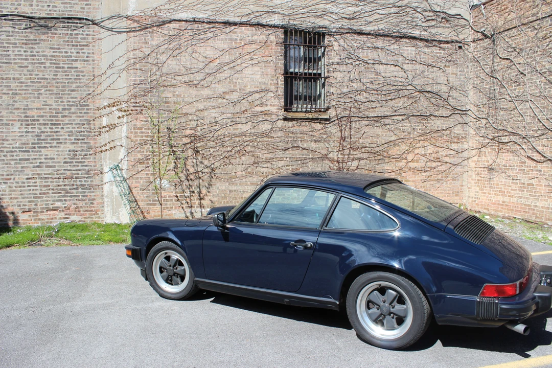 1988 Porsche 911 Carrera 3.2 - Image 17 of 31