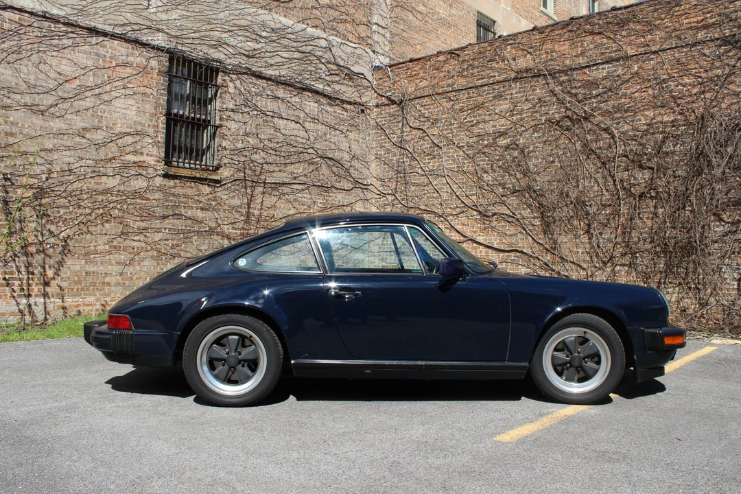 1988 Porsche 911 Carrera 3.2 - Image 12 of 31