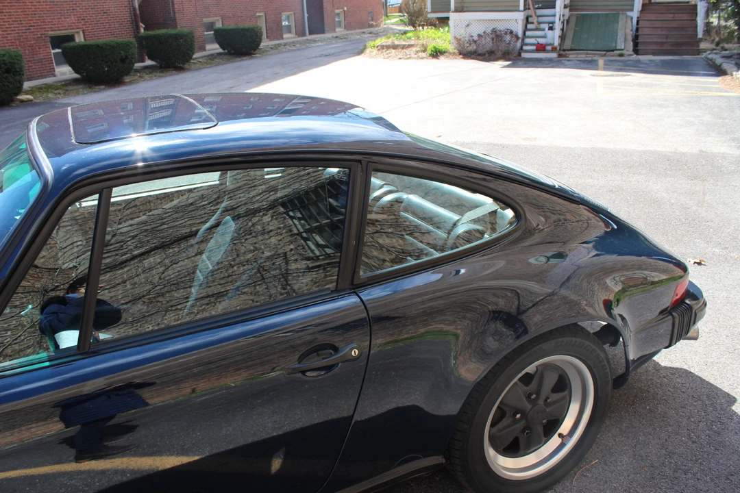 1988 Porsche 911 Carrera 3.2 - Image 26 of 31