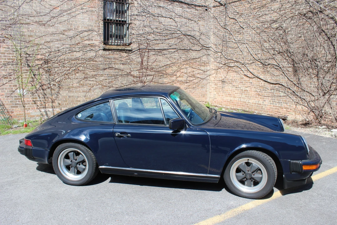 1988 Porsche 911 Carrera 3.2 - Image 11 of 31