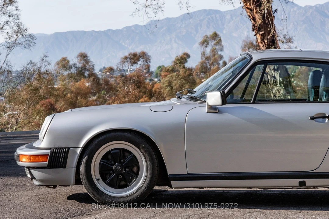 1988 Porsche 911 Carrera 3.2 - Image 17 of 31