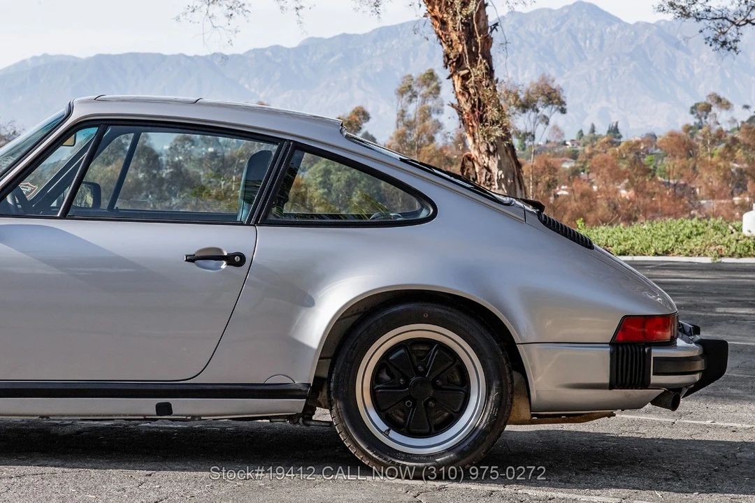 1988 Porsche 911 Carrera 3.2 - Image 18 of 31
