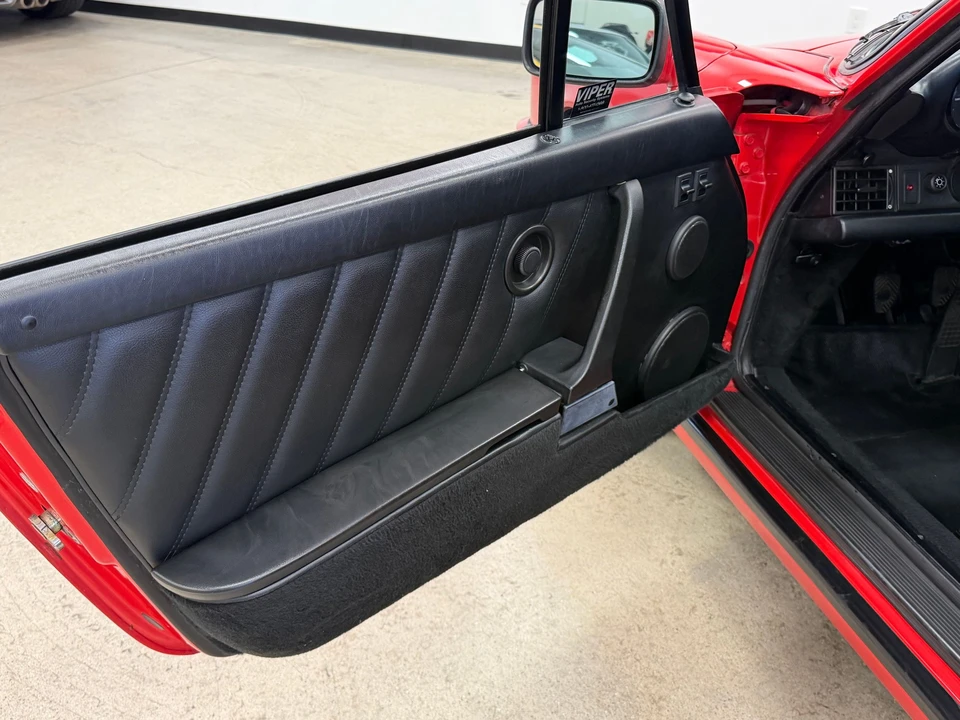 1988 Porsche 911 Carrera 3.2 - Image 17 of 31