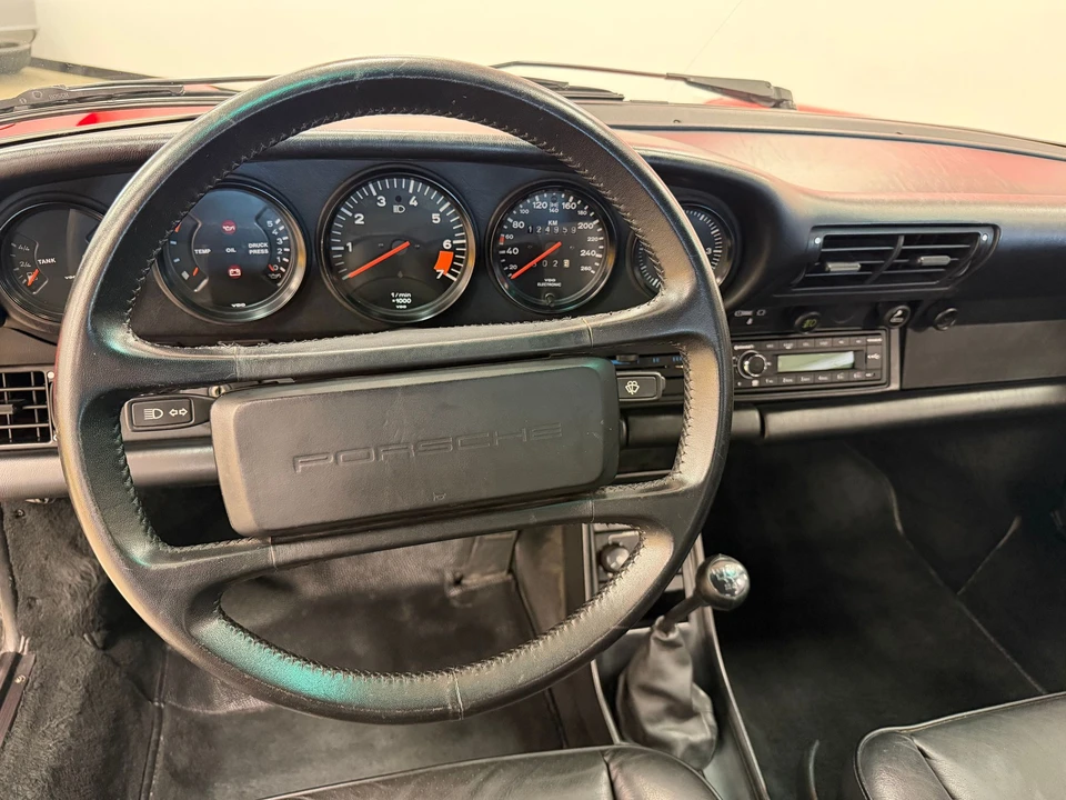 1988 Porsche 911 Carrera 3.2 - Image 20 of 31