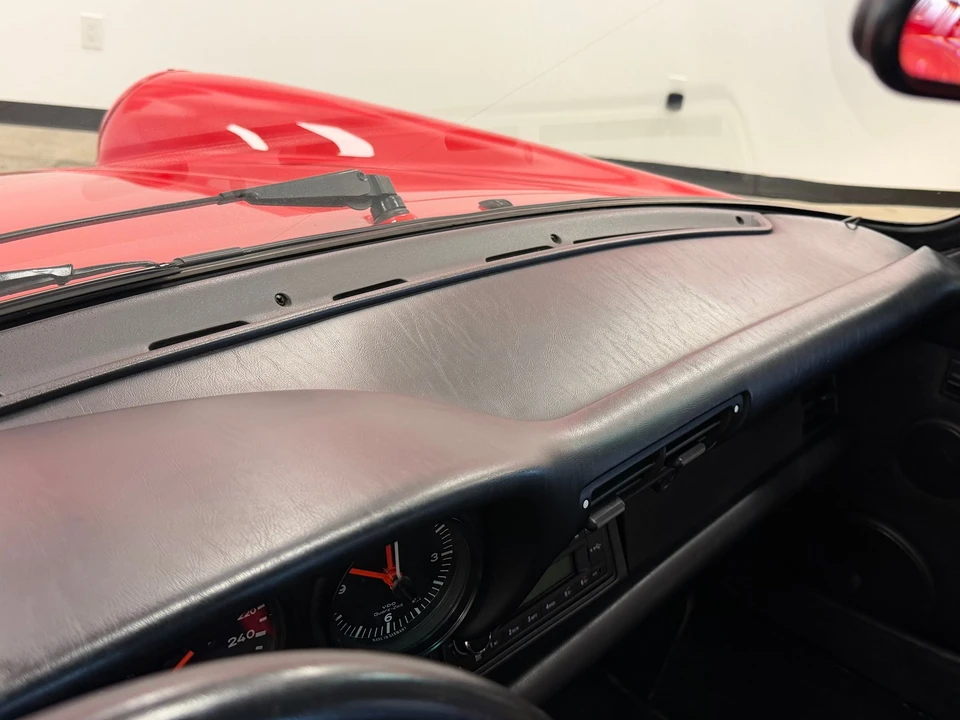 1988 Porsche 911 Carrera 3.2 - Image 23 of 31