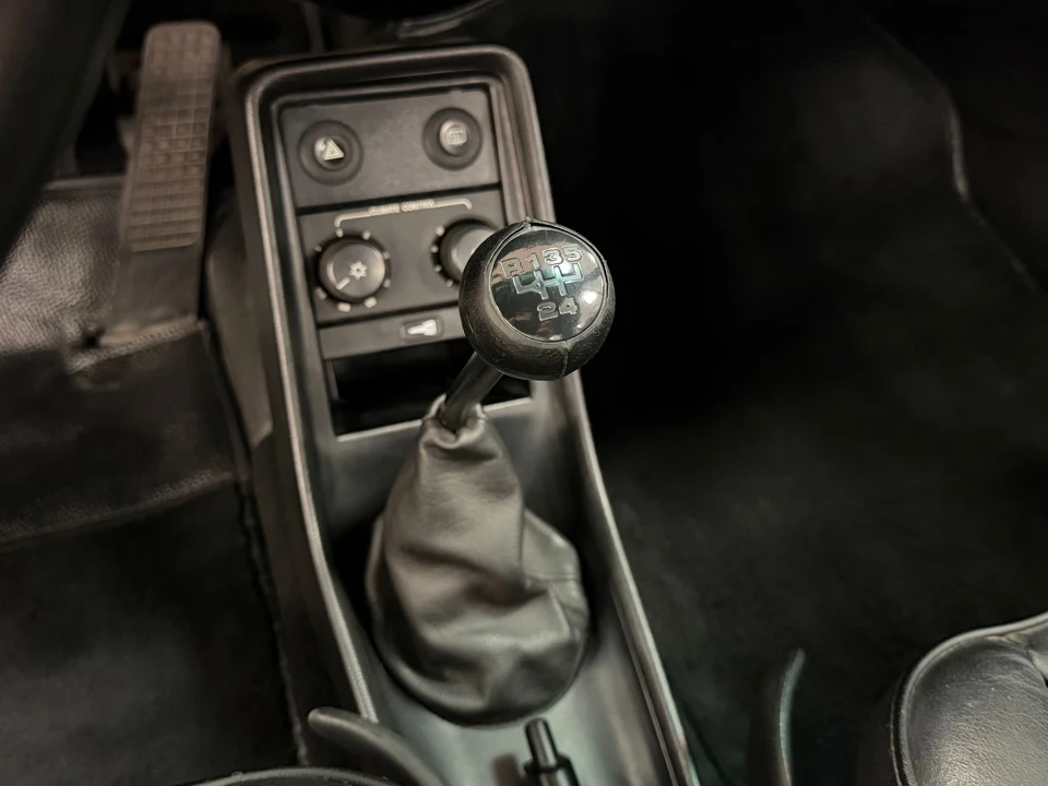 1988 Porsche 911 Carrera 3.2 - Image 24 of 31