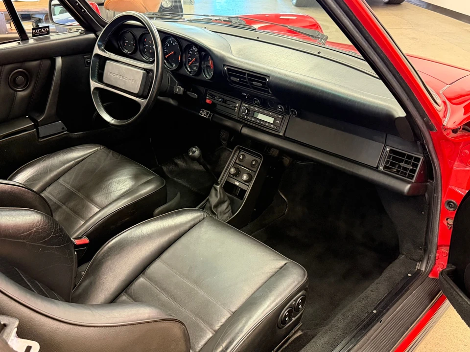 1988 Porsche 911 Carrera 3.2 - Image 11 of 31