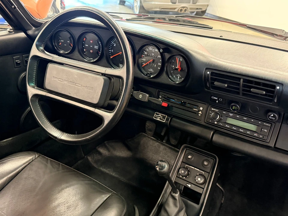 1988 Porsche 911 Carrera 3.2 - Image 14 of 31