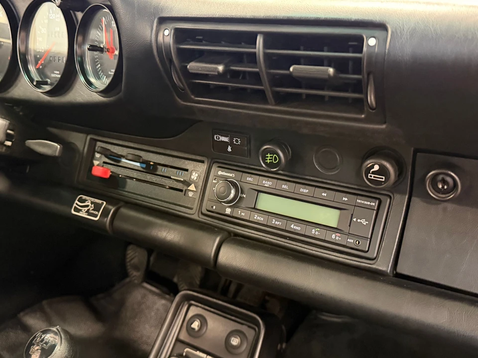 1988 Porsche 911 Carrera 3.2 - Image 15 of 31