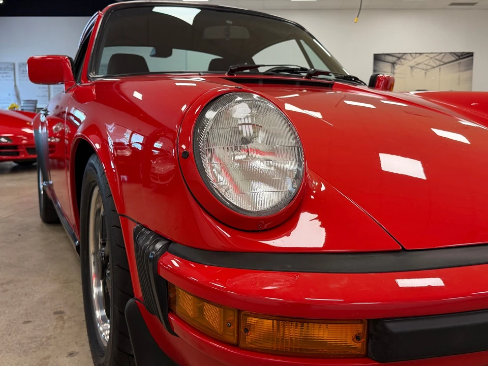 1988 Porsche 911 Carrera 3.2 - Image 30 of 31
