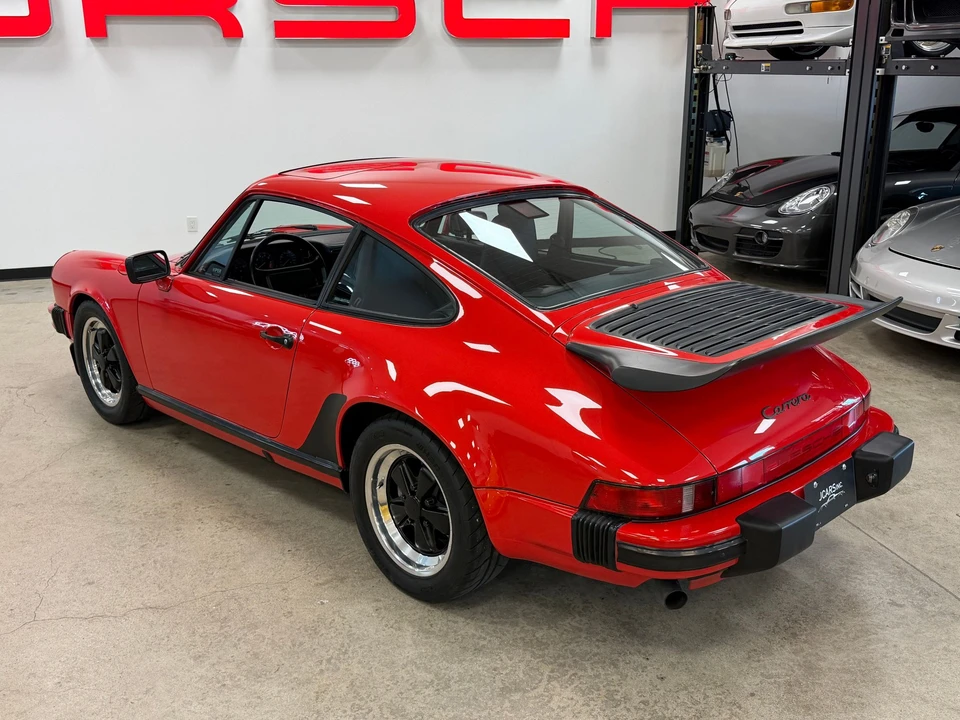 1988 Porsche 911 Carrera 3.2 - Image 9 of 31