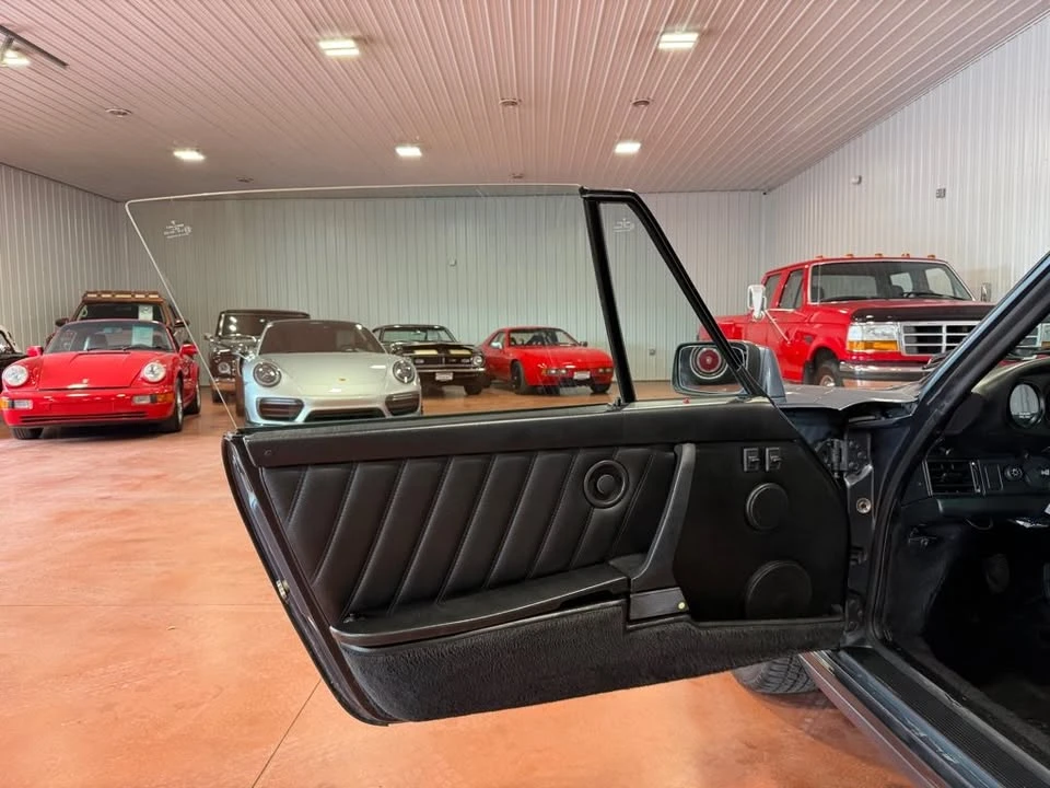 1988 Porsche 911 Carrera 3.2 - Image 16 of 20