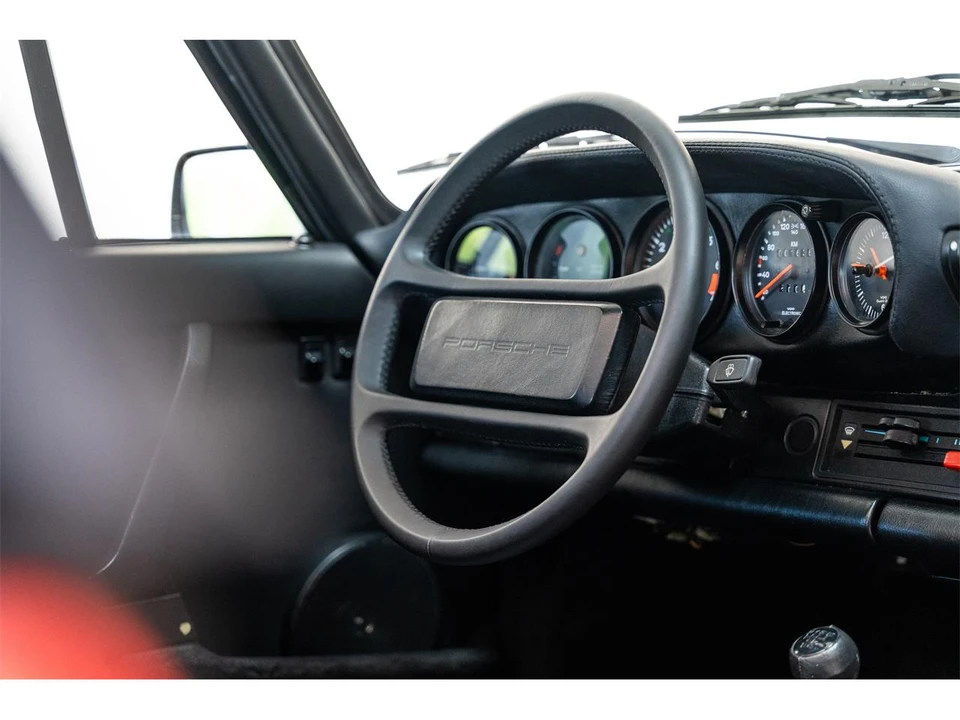 1988 Porsche 911 Carrera 3.2 - Image 9 of 31