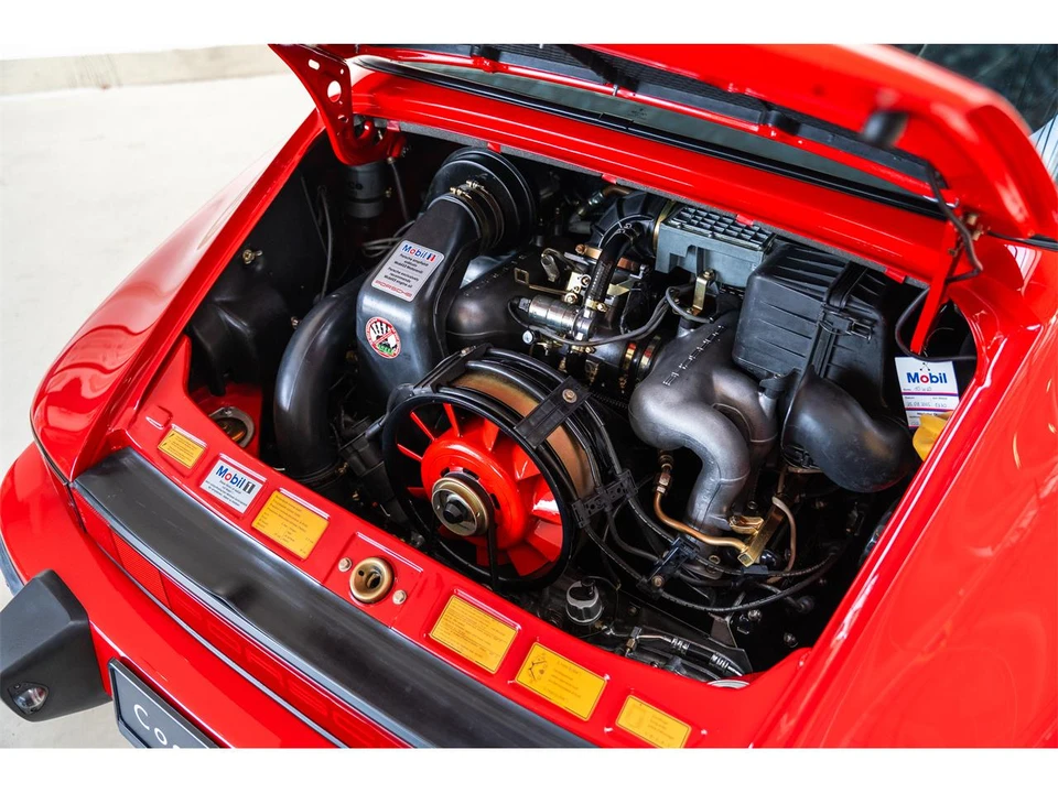 1988 Porsche 911 Carrera 3.2 - Image 28 of 31