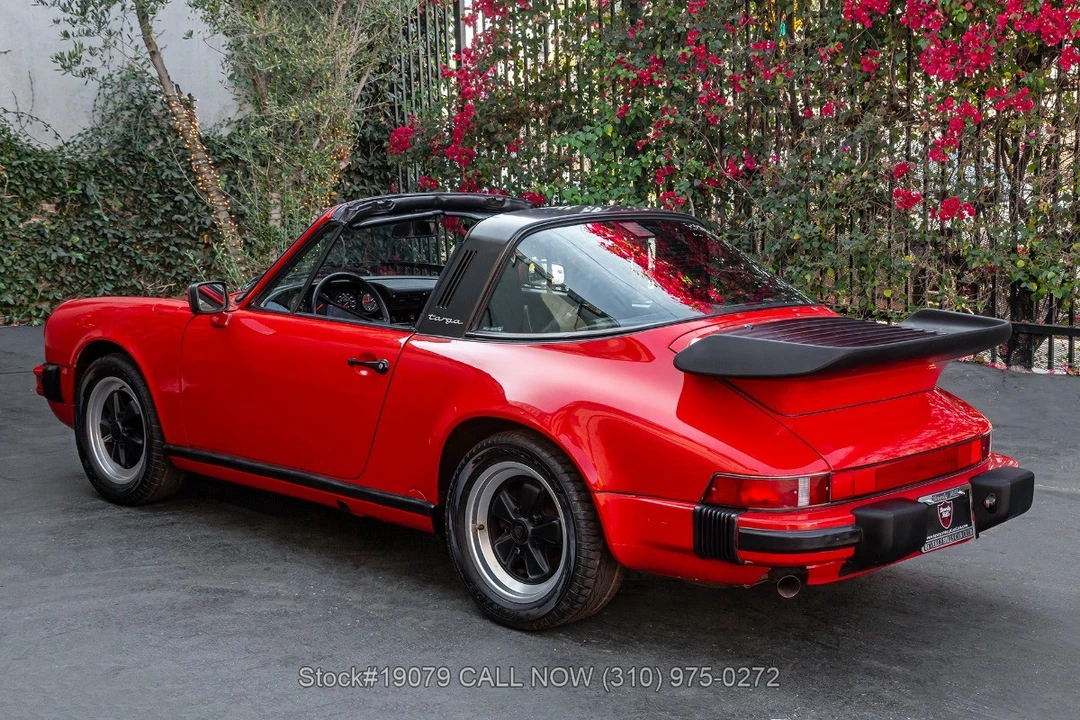 1988 Porsche 911 Carrera 3.2 - Image 8 of 31