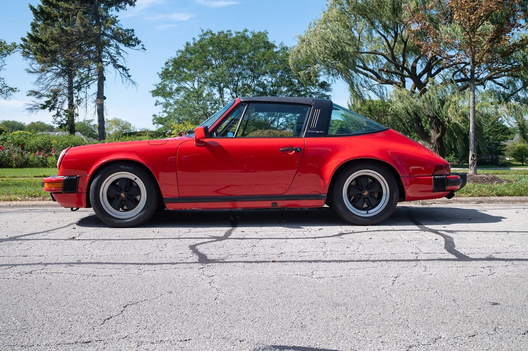 1988 Porsche 911 Carrera 3.2 - Image 4 of 31