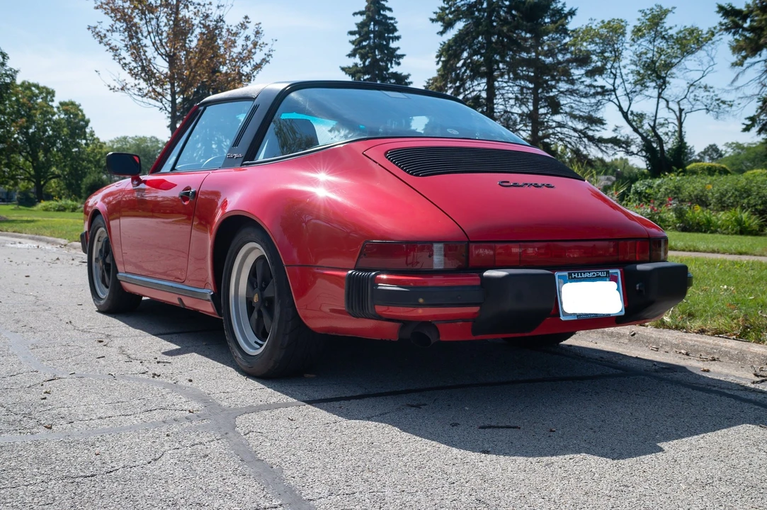 1988 Porsche 911 Carrera 3.2 - Image 6 of 31