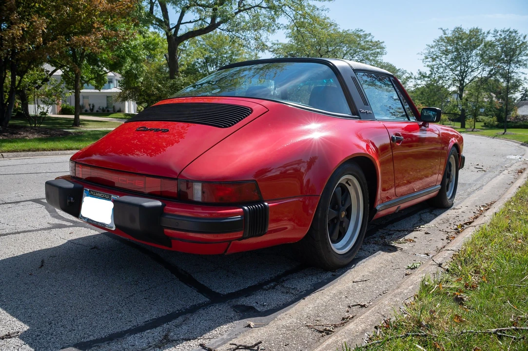 1988 Porsche 911 Carrera 3.2 - Image 8 of 31