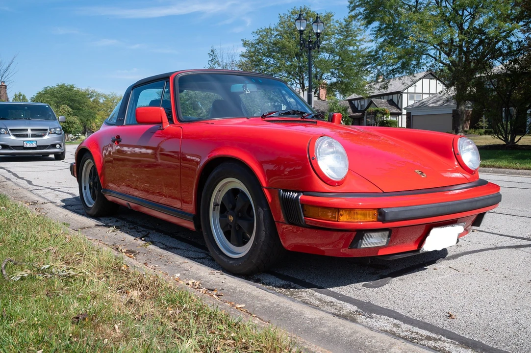 1988 Porsche 911 Carrera 3.2 - Image 11 of 31