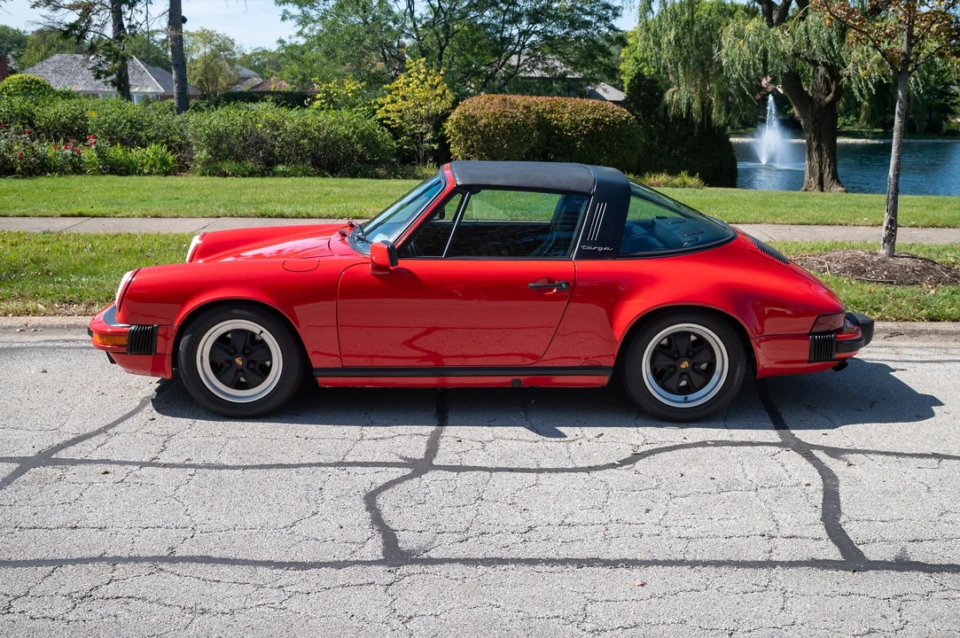 1988 Porsche 911 Carrera 3.2 - Image 16 of 31