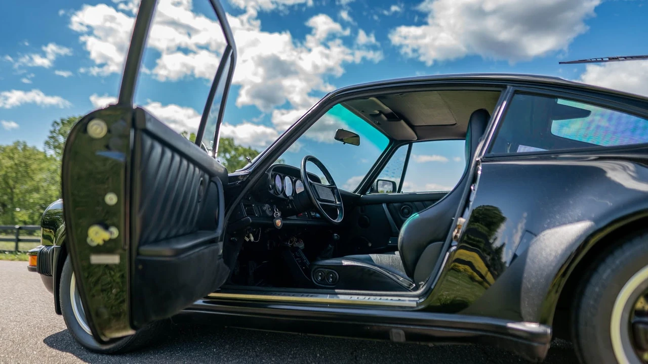 1988 Porsche 930 Turbo - Image 7 of 31