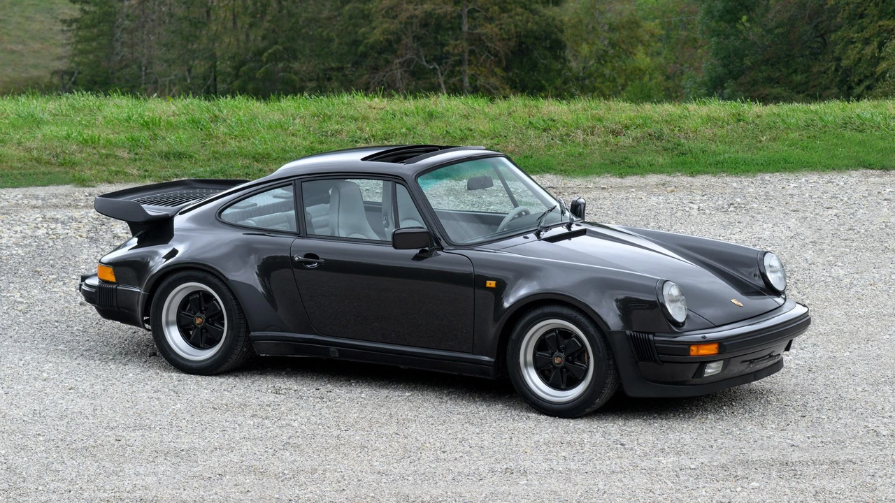 1988 Porsche 930 Turbo - Image 13 of 31