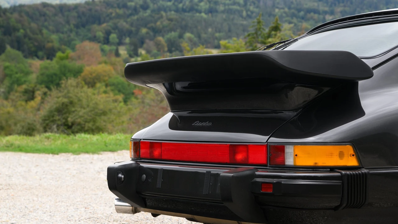 1988 Porsche 930 Turbo - Image 18 of 31