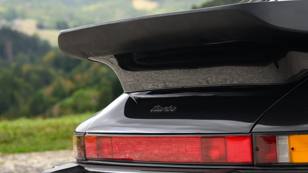 1988 Porsche 930 Turbo - Image 23 of 31