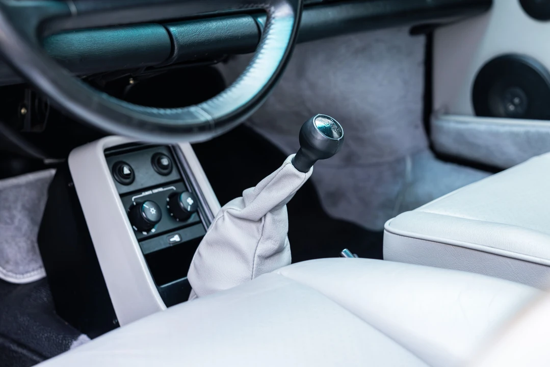 1988 Porsche 930 Turbo - Image 11 of 31