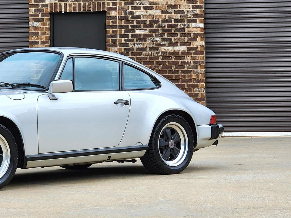1988 Porsche 911 Carrera 3.2 - Image 7 of 21