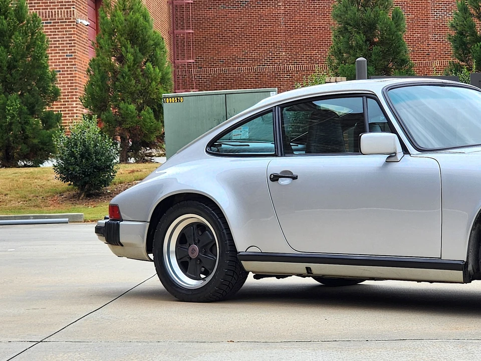 1988 Porsche 911 Carrera 3.2 - Image 20 of 21