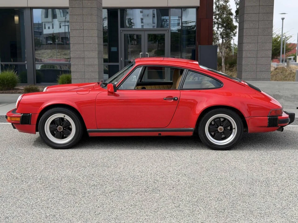 1988 Porsche 911 Carrera 3.2 - Image 6 of 31