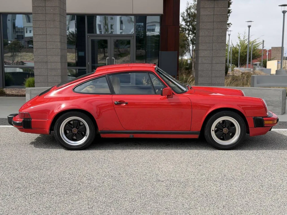 1988 Porsche 911 Carrera 3.2 - Image 5 of 31